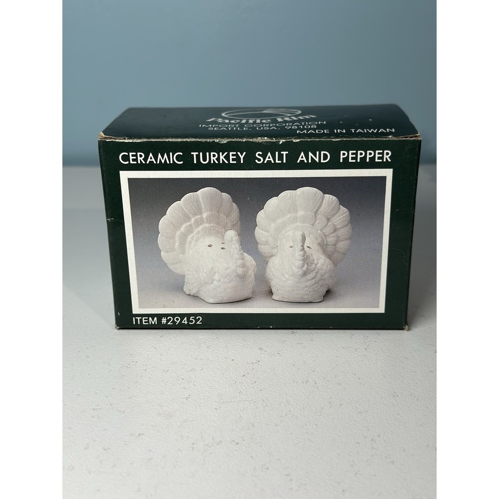 Ceramic Turkey shaped Salt and Pepper Shakers White Thanksgiving